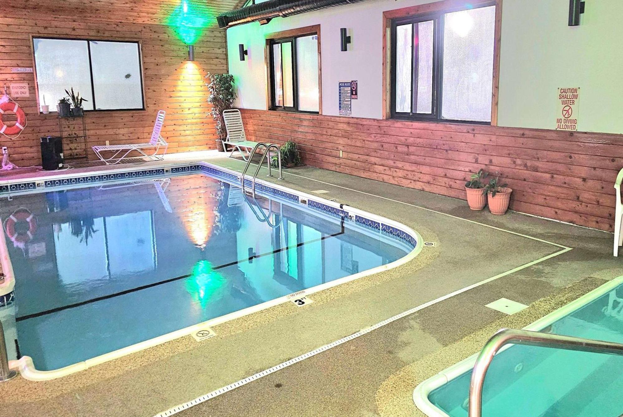 Days Inn By Wyndham Ozark Springfield Екстериор снимка